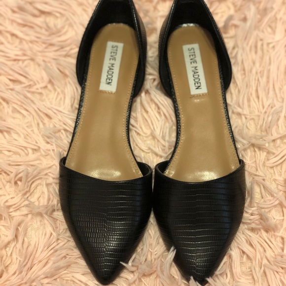 Black Steve Madden flats - Picture 2 of 4